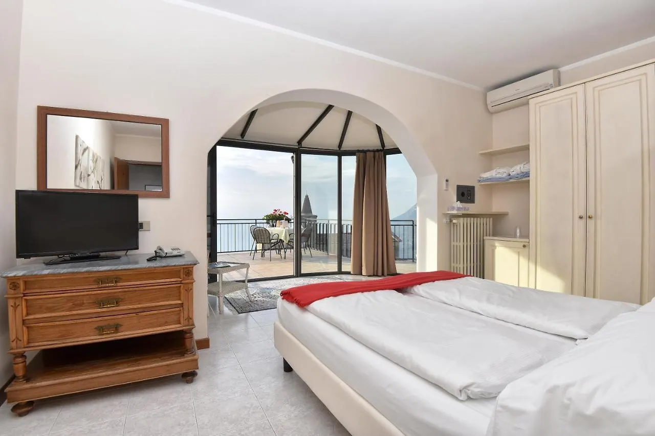 Hotel Gallo Tignale 3*,