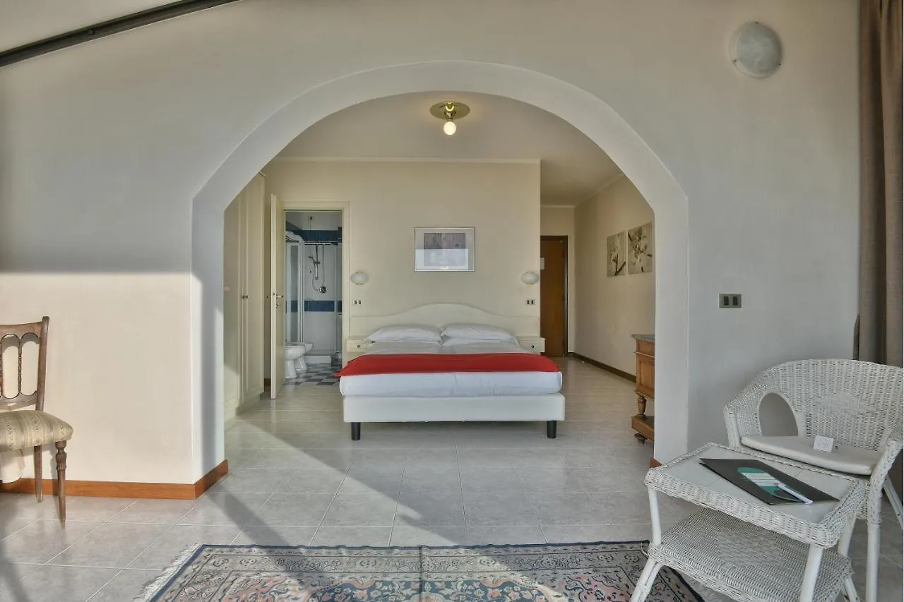 Hotel Gallo Tignale