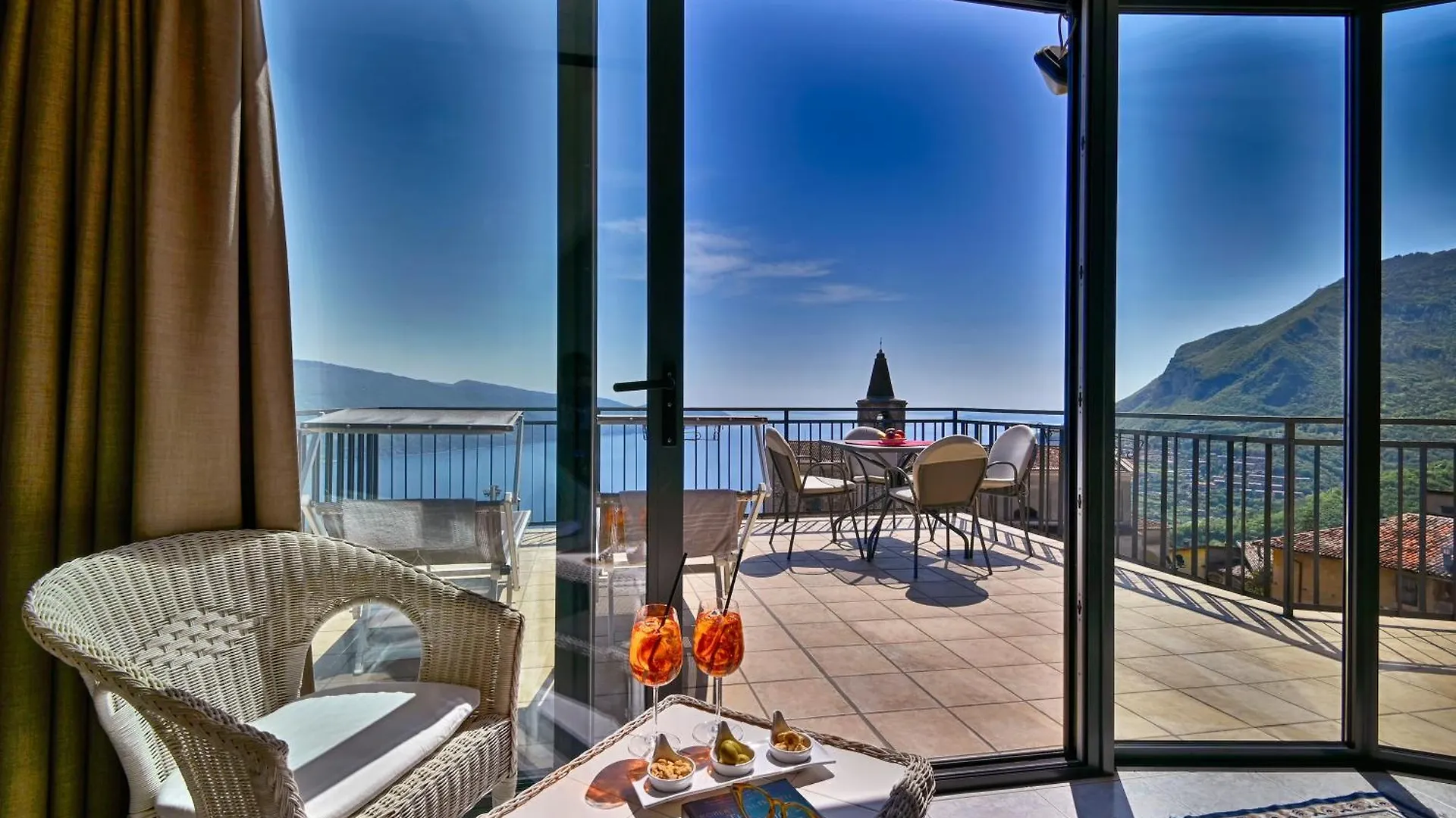 Hotel Gallo Tignale