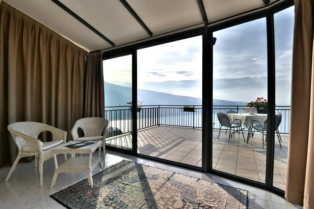 Hotel Gallo Tignale